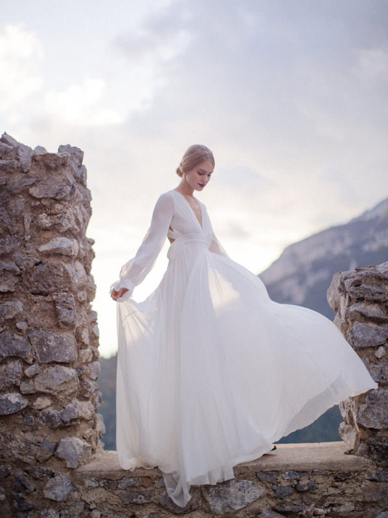 Elegant bride Italy